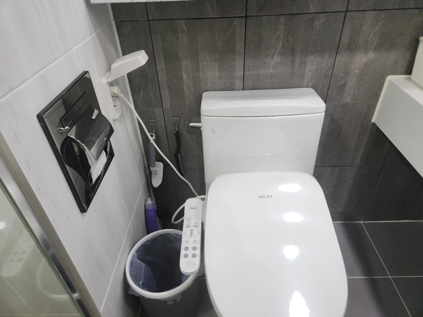 Daegu Star B&B Dsr Hotel Lily Guestroom ภายนอก รูปภาพ