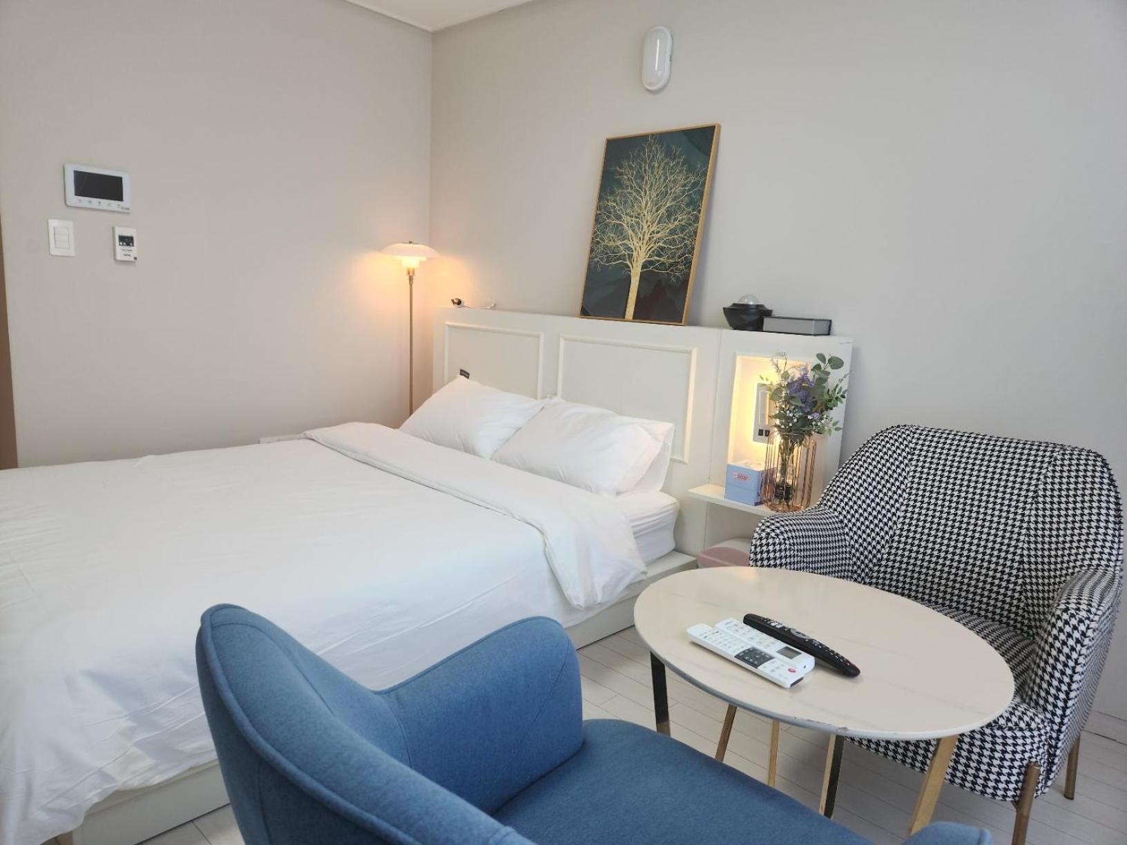 Daegu Star B&B Dsr Hotel Lily Guestroom ภายนอก รูปภาพ