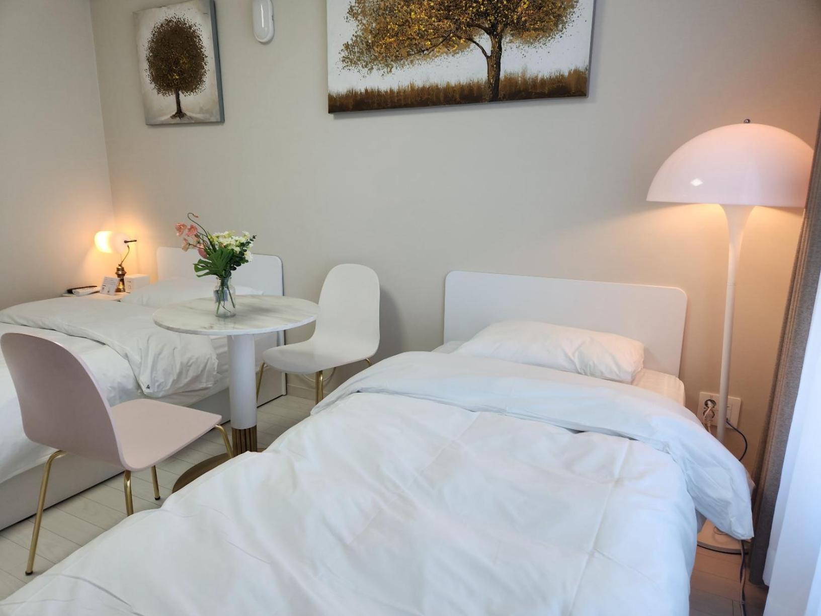 Daegu Star B&B Dsr Hotel Lily Guestroom ห้อง รูปภาพ