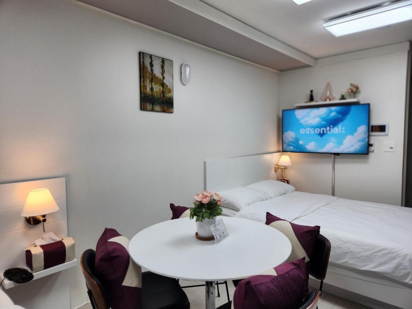 Daegu Star B&B Dsr Hotel Lily Guestroom ภายนอก รูปภาพ