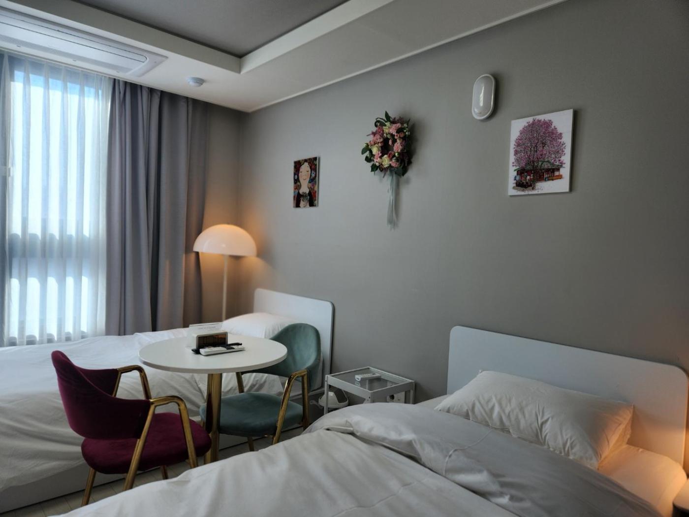 Daegu Star B&B Dsr Hotel Lily Guestroom ภายนอก รูปภาพ
