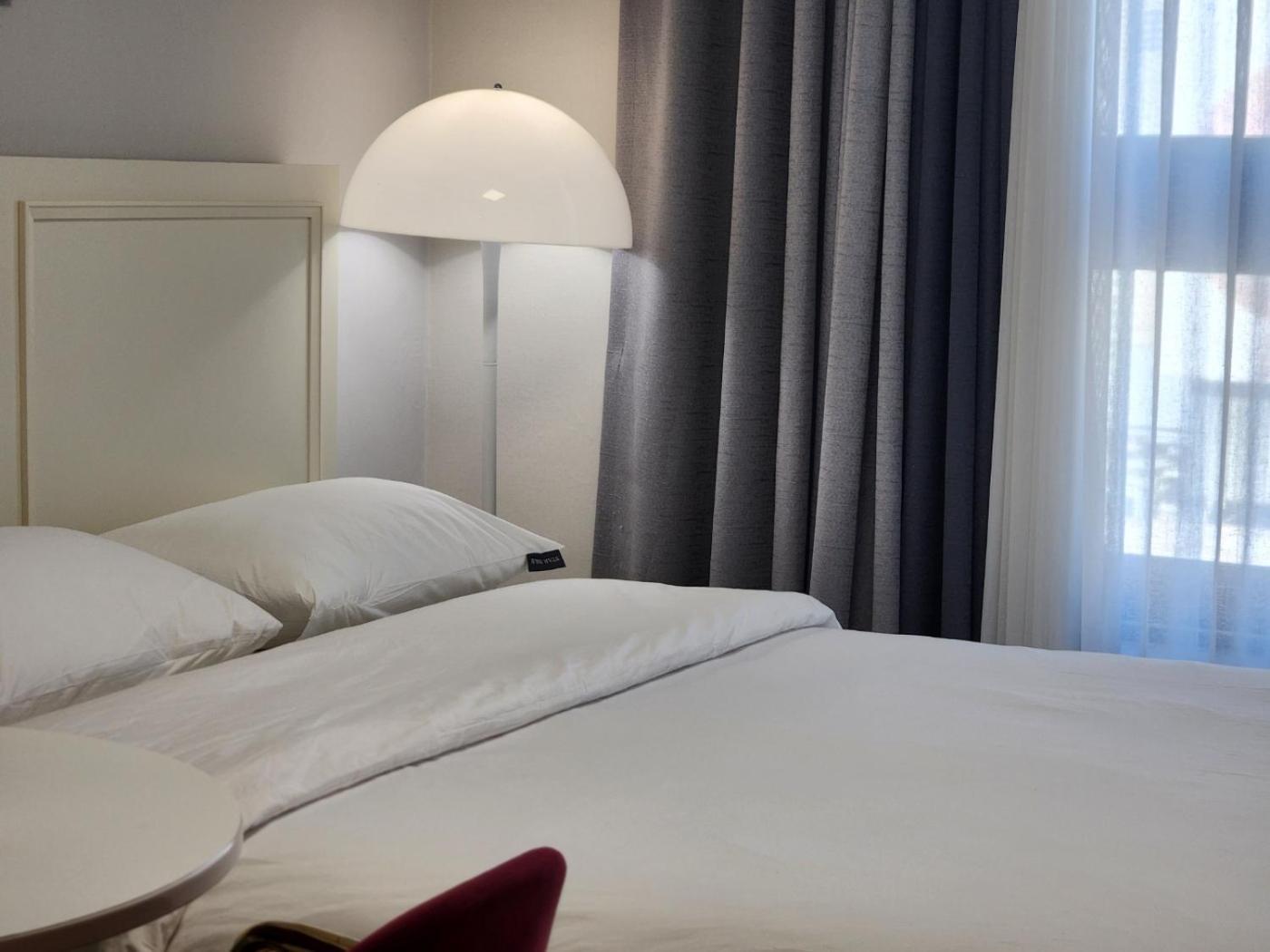 Daegu Star B&B Dsr Hotel Lily Guestroom ภายนอก รูปภาพ