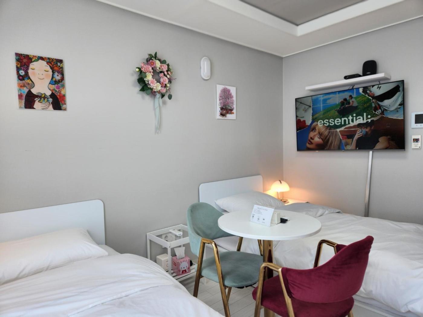 Daegu Star B&B Dsr Hotel Lily Guestroom ภายนอก รูปภาพ